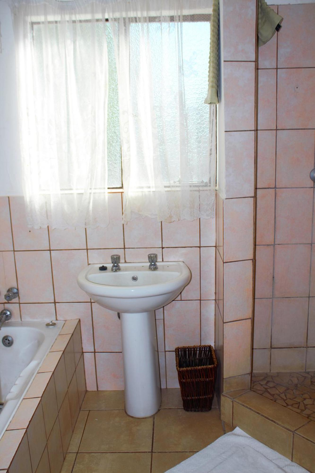 Ditsem Guest Farm Upington Eksteriør bilde